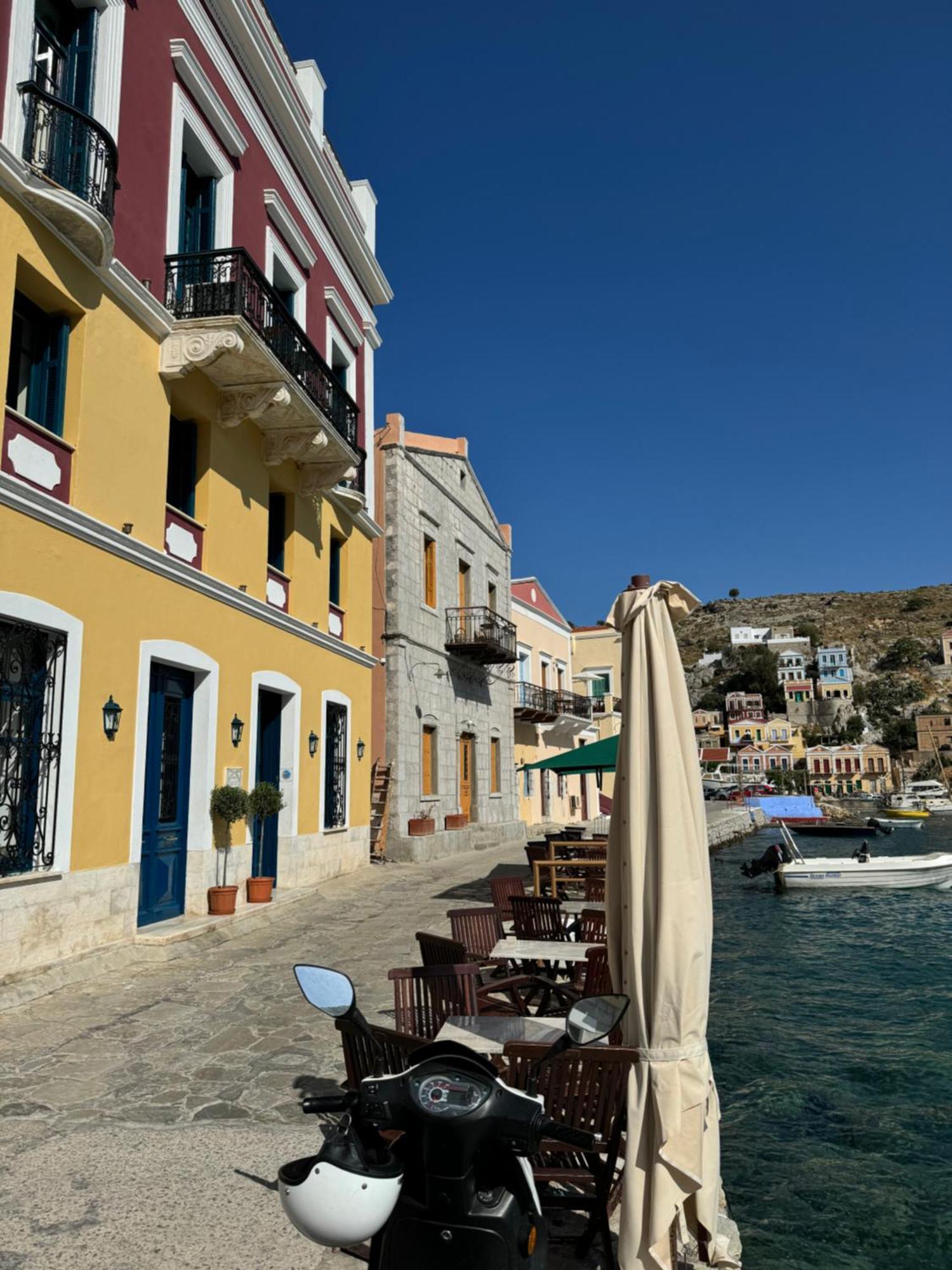 Hotel Aliki Sými Eksteriør bilde